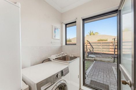 Photo of property in 4 Fuchsia Place, Mount Maunganui, 3116