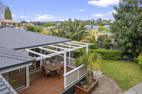 Photo of property in 112 Vale Street, Otumoetai, Tauranga, 3110