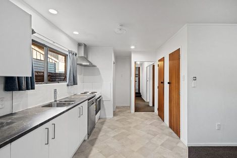 Photo of property in 2/20 Roulston Street, Pukekohe, 2120