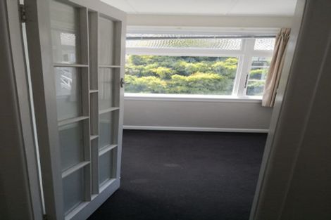 Photo of property in 6 Rixon Grove, Mount Victoria, Wellington, 6011