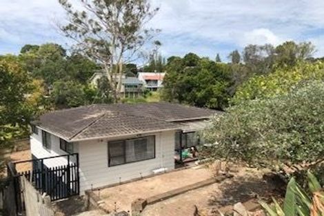 Photo of property in 9 Lysander Crescent, Beach Haven, Auckland, 0626