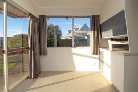 Photo of property in 10 Bruce Place, Highbury, Palmerston North, 4412