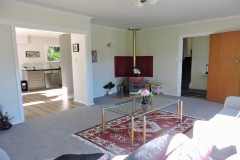 Photo of property in 8 Saint Catherines Terrace, Tawa, Wellington, 5028