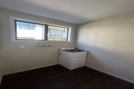 Photo of property in 135 Queenspark Drive, Parklands, Christchurch, 8083