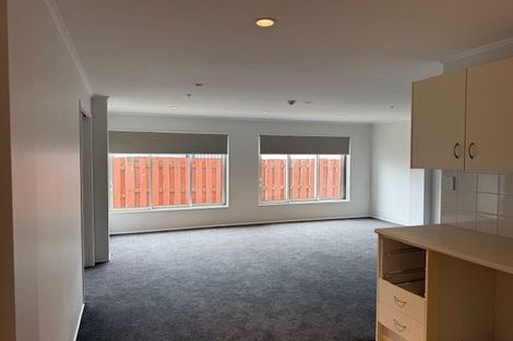 Photo of property in 16c/30 Westward Ho, Glen Eden, Auckland, 0602