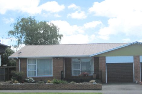 Photo of property in 2/242b Sawyers Arms Road, Bishopdale, Christchurch, 8053