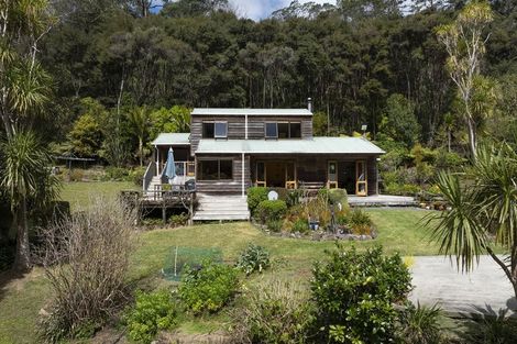 Photo of property in 73 Campbell Road, Totara North, Kaeo, 0479