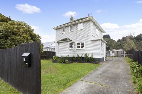 Photo of property in 51 Compton Crescent, Taita, Lower Hutt, 5011