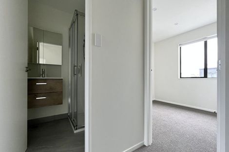 Photo of property in 5/60 Kelman Road, Kelston, Auckland, 0602