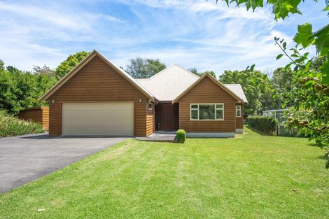 Photo of property in 24 Settlement Road, Te Horo, Otaki, 5582