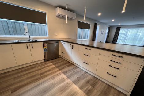 Photo of property in 38 Karearea Avenue, Kenepuru, Porirua, 5022