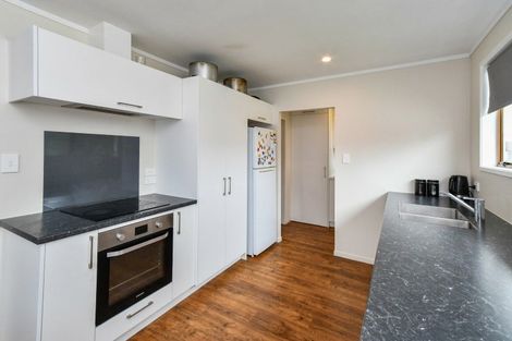 Photo of property in 20 Hyperion Drive, Randwick Park, Auckland, 2105