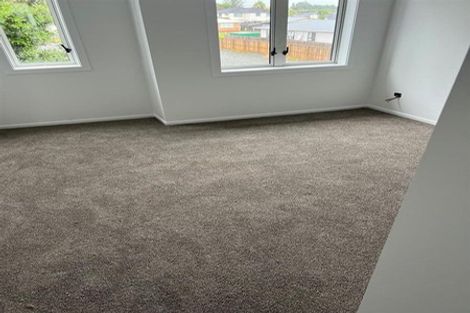 Photo of property in 25 Stitchbird Crescent, Papakura, 2110