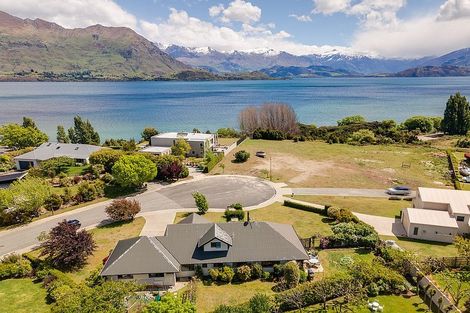 Photo of property in 4 Baker Grove, Wanaka, 9305