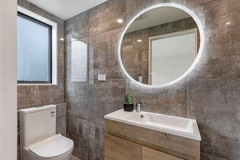 Photo of property in 3/68 Smythe Road, Henderson, Auckland, 0612