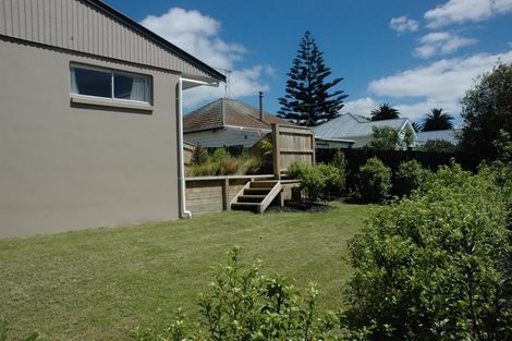 Photo of property in 6/28 William Bond Street, Stanley Point, Auckland, 0624