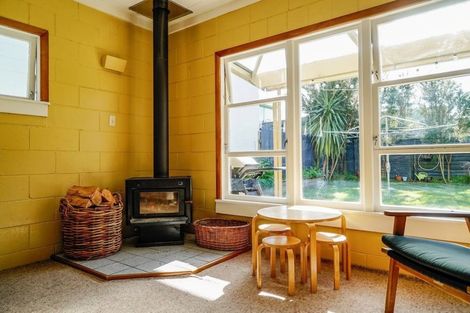 Photo of property in 23 The Centre, Waipu, 0510