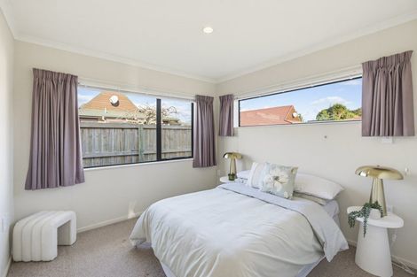 Photo of property in Rangeview Villas, 9/9 Fuller Close, Levin, 5510