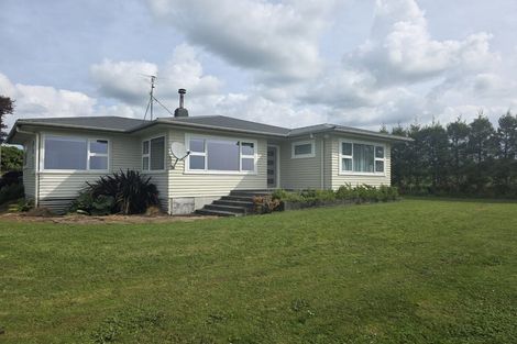 Photo of property in 86 Hill Road, Kaimiro, New Plymouth, 4371