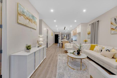 Photo of property in 8 Frontier Lane, Flat Bush, Auckland, 2019