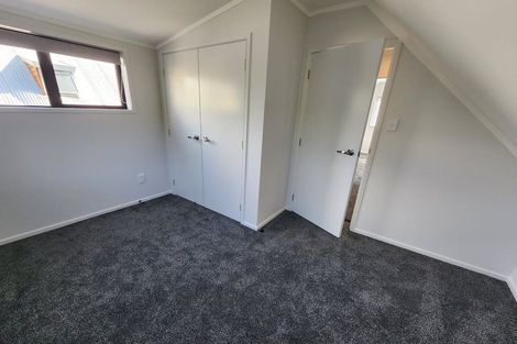 Photo of property in 25 Caspian Close, New Lynn, Auckland, 0600