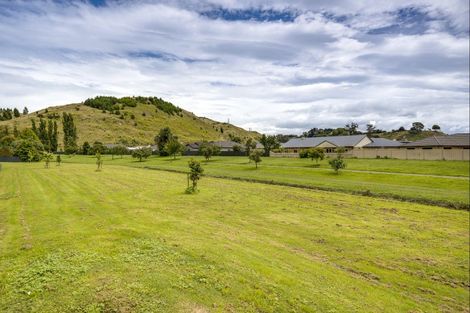 Photo of property in 21 West Place, Greenmeadows, Napier, 4112