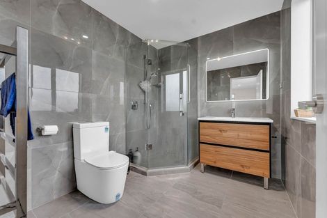 Photo of property in 95d Raglan Street, Mangere East, Auckland, 2024