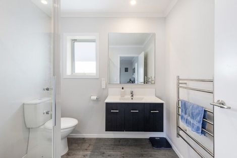 Photo of property in 11 Cirrus Close, Newlands, Wellington, 6037