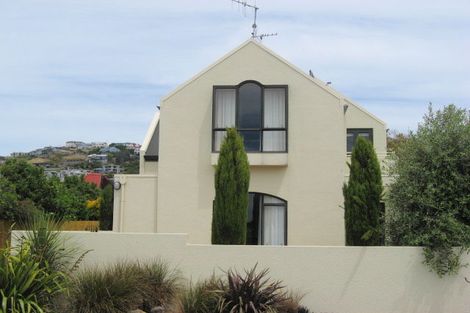 Photo of property in 2/35 Beachville Road, Redcliffs, Christchurch, 8081