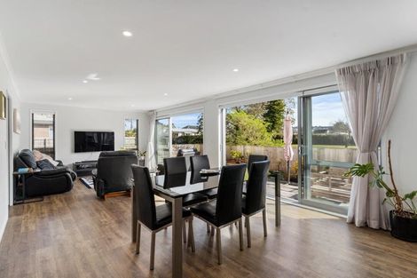 Photo of property in 77a Riverside Road, Orewa, 0931
