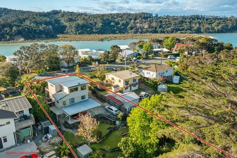 Photo of property in 16 Okura River Road, Okura, Albany, 0792