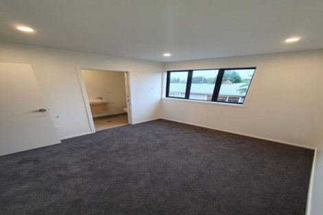 Photo of property in 6/63 Taikata Road, Te Atatu Peninsula, Auckland, 0610
