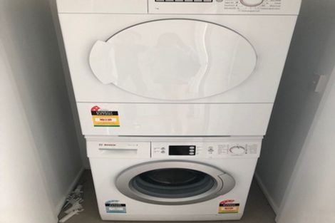 Photo of property in Apollo Apartments, 201/46 Rosedale Road, Rosedale, Auckland, 0632