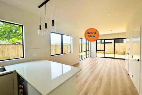 Photo of property in 8/26 Smythe Road, Henderson, Auckland, 0612