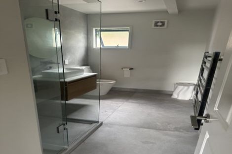 Photo of property in 2/12 Aotearoa Terrace, Murrays Bay, Auckland, 0630