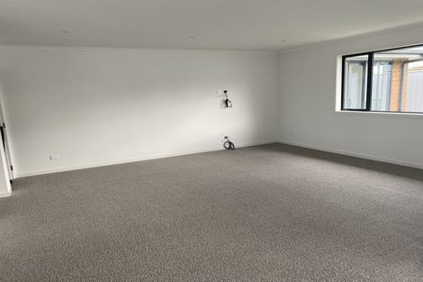 Photo of property in 2a Weber Place, Roslyn, Palmerston North, 4414
