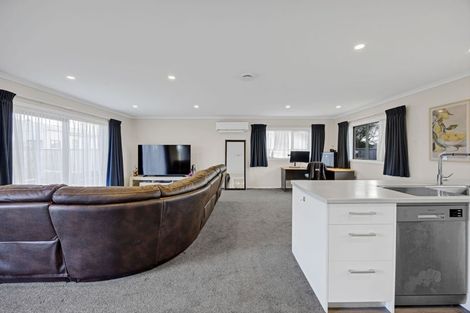 Photo of property in 48b Celia Street, Stratford, 4332
