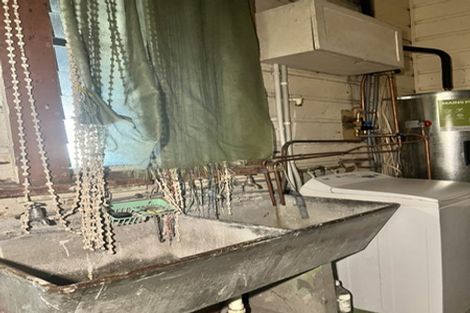 Photo of property in 105 Tasman Street, Mount Cook, Wellington, 6021