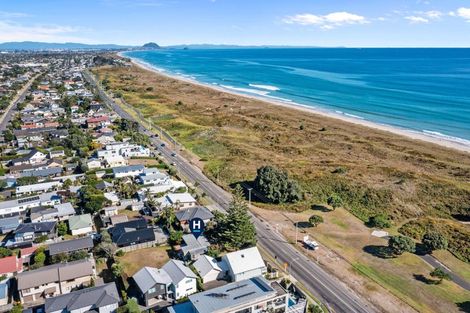 Photo of property in 706 Papamoa Beach Road, Papamoa Beach, Papamoa, 3118