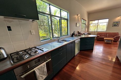 Photo of property in 15a Rukutai Street, Orakei, Auckland, 1071