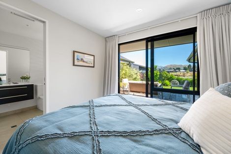 Photo of property in 8 Tahi Street, Albert Town, Wanaka, 9305