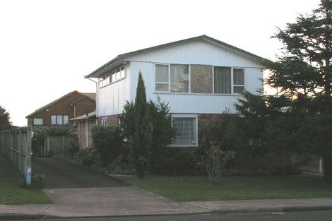 Photo of property in 2/25 Francis Street, Hauraki, Auckland, 0622