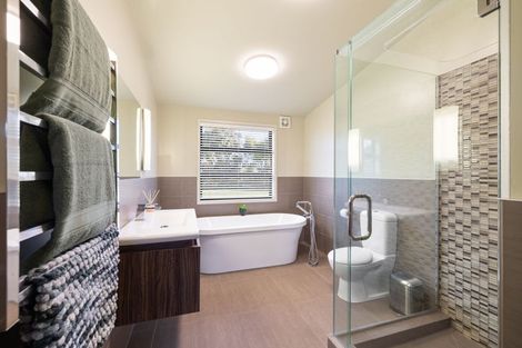 Photo of property in 5/454 Stoney Creek Road, Kelvin Grove, Palmerston North, 4470