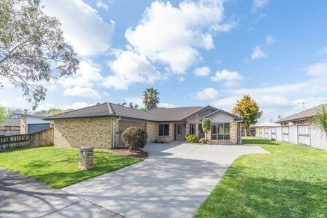 Photo of property in 12 Wakefield Place, Rototuna North, Hamilton, 3210