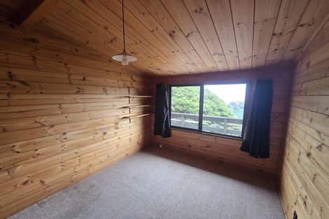 Photo of property in 10 Mervyn Place, Plimmerton, Porirua, 5026