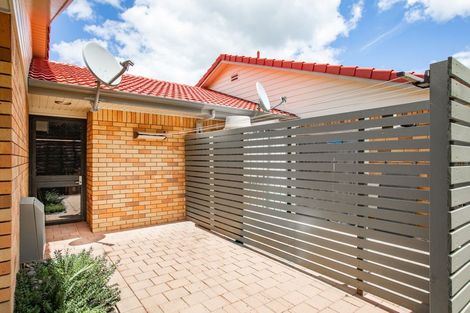 Photo of property in 42 Woodburn Avenue, Flagstaff, Hamilton, 3210