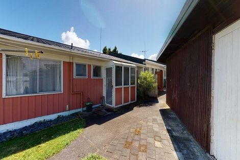 Photo of property in 3/82 Porchester Road, Papakura, 2110