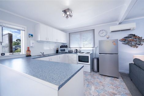 Photo of property in 13 Binnie Street, Paihia, 0200