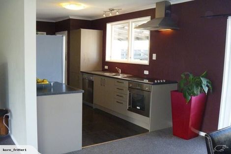Photo of property in 18 Motuoapa Place, Kelvin Grove, Palmerston North, 4414