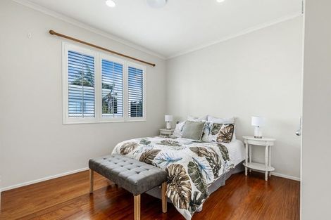 Photo of property in 5 Hobie Court, West Harbour, Auckland, 0618